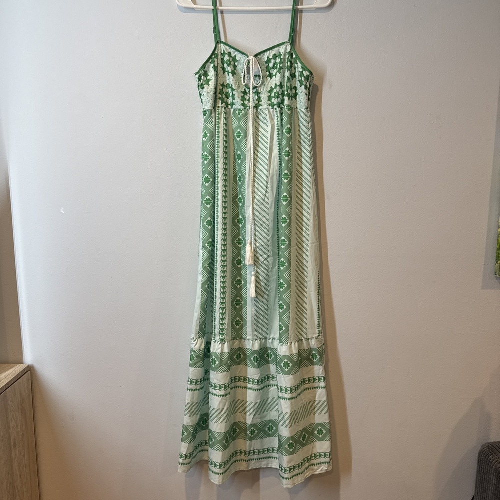 Long Green Maxi Dress Women's Medium Coastal Chic Vacation Luxury Boho Vibes